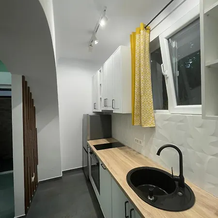 9 * Cluj-Napoca